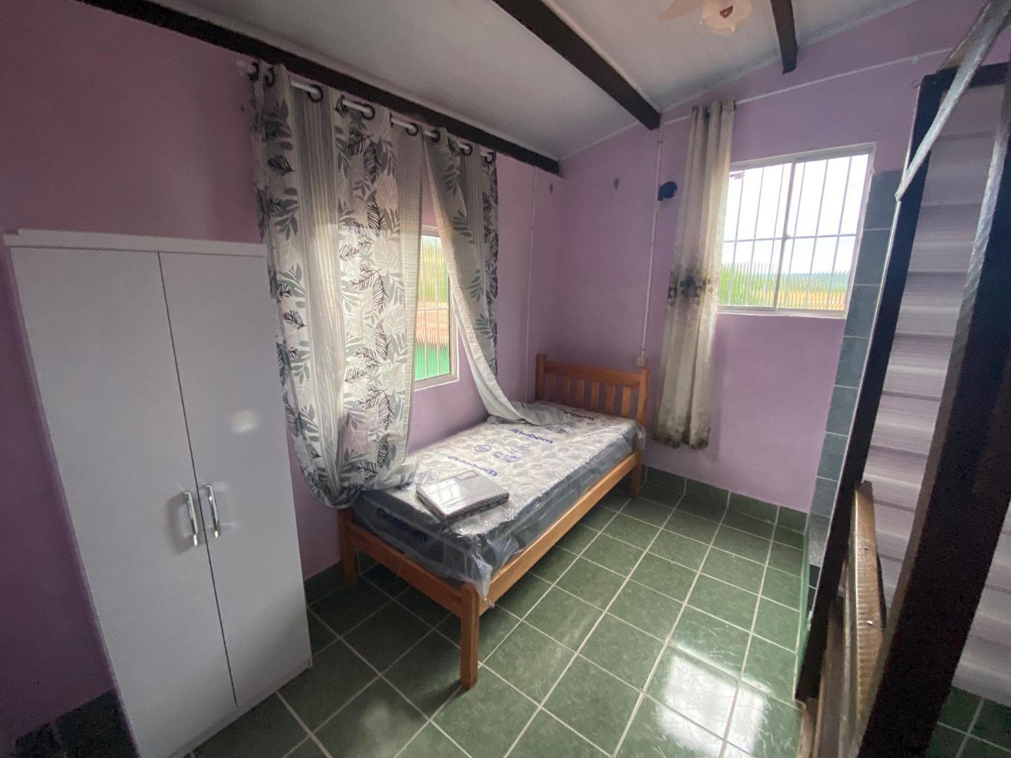 Multiverso Hostel Ленсойс Экстерьер фото